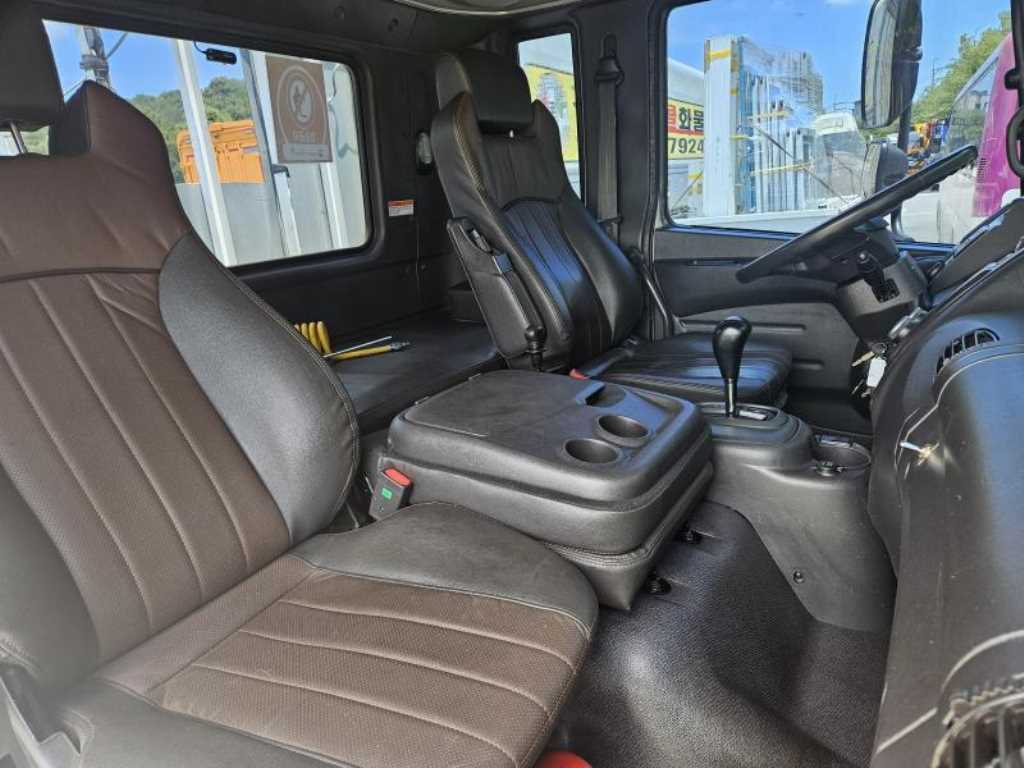 medium and large cargo Cargo - Vista 9