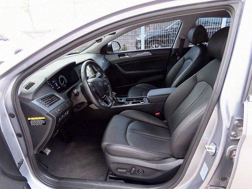 HYUNDAI Sonata - Vista 5