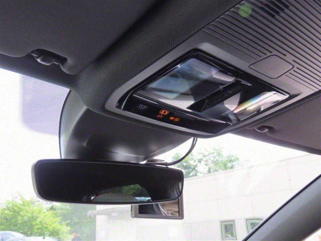 Volkswagen Golf - Vista 10