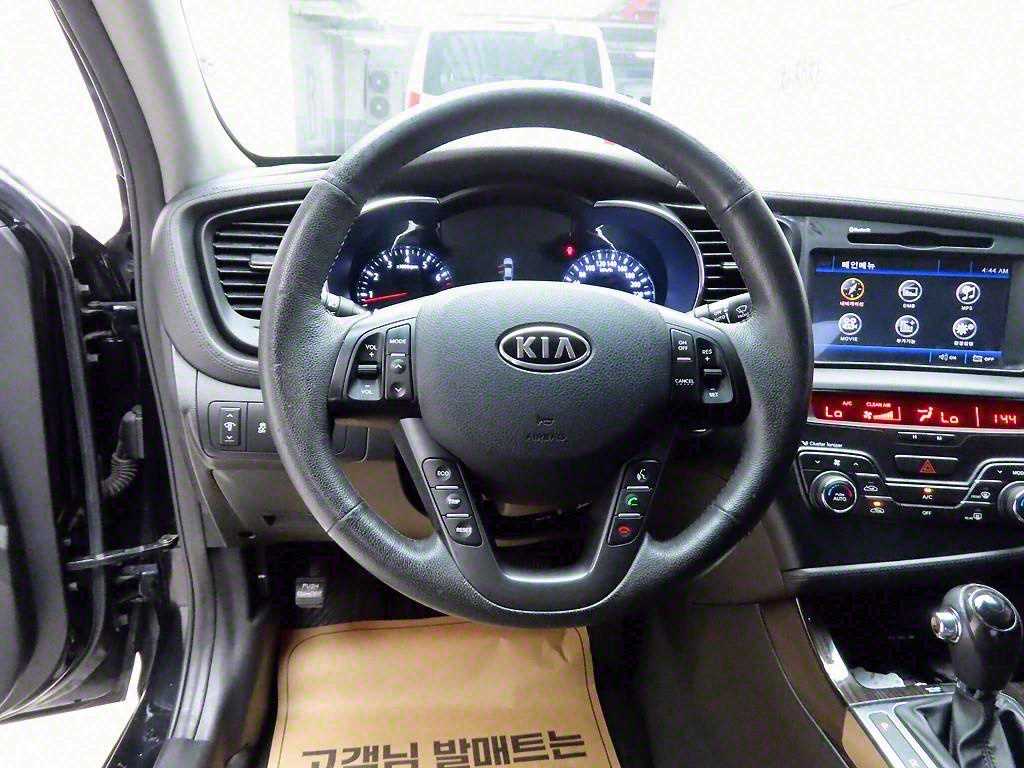 KIA K5 - Vista 7
