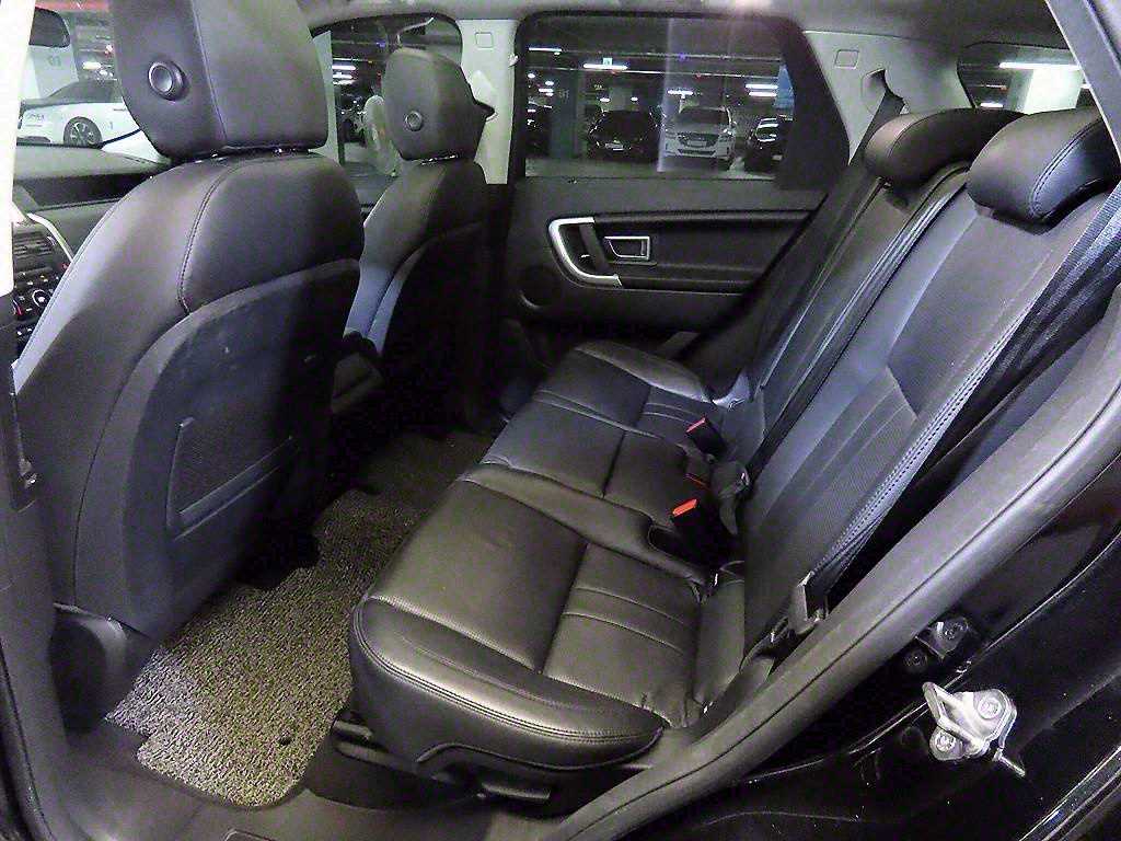 Land Rover Discovery Sports - Vista 12