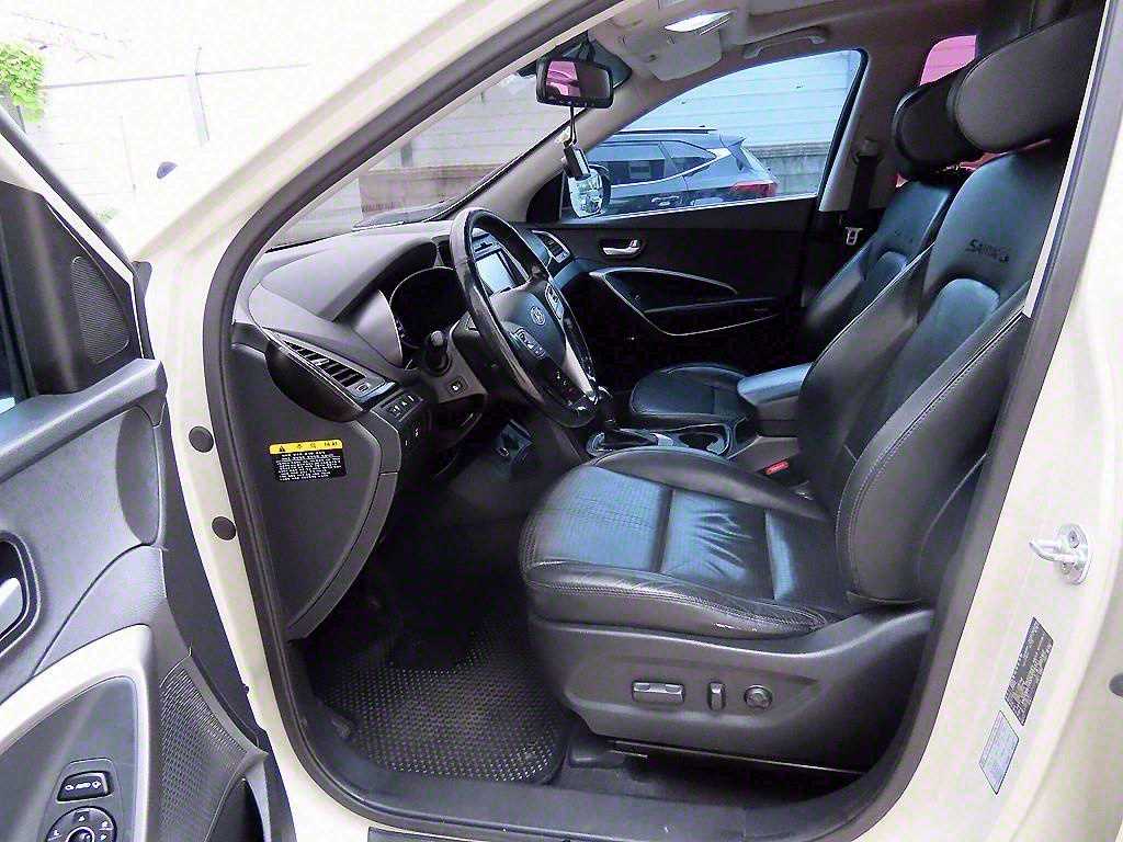 HYUNDAI Santa Fe - Vista 5