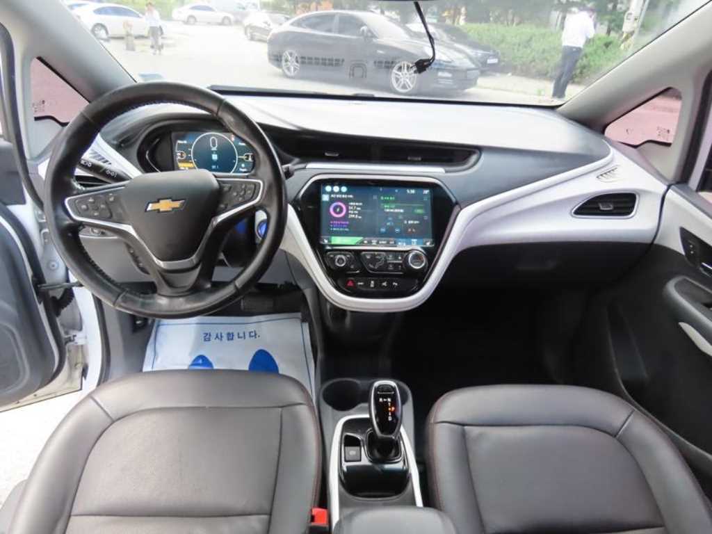 Chevrolet Bolt - Vista 9