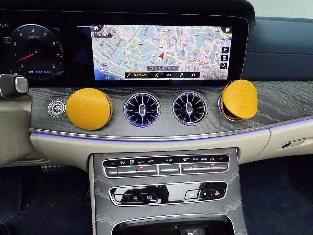 Mercedes Benz E class - Vista 10