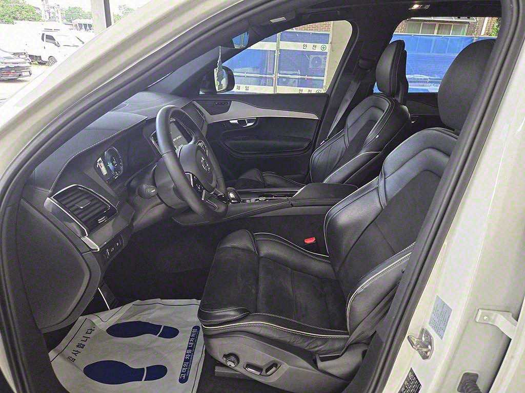 Volvo XC90 - Vista 5