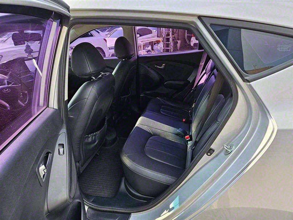 HYUNDAI Tucson - Vista 7