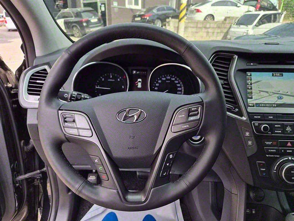 HYUNDAI Santa Fe - Vista 9