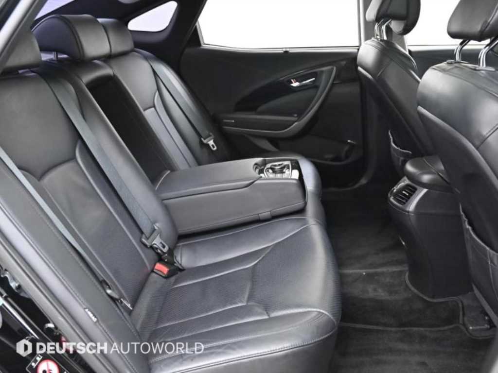 HYUNDAI Grandeur - Vista 12