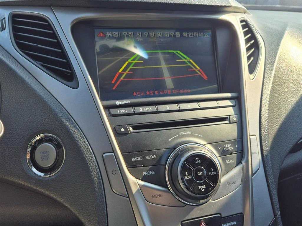 HYUNDAI Grandeur - Vista 11