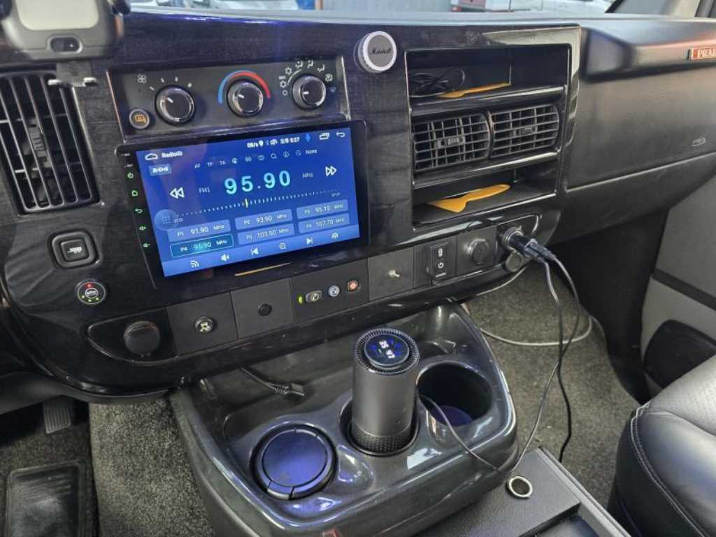 Chevrolet Express van - Vista 12