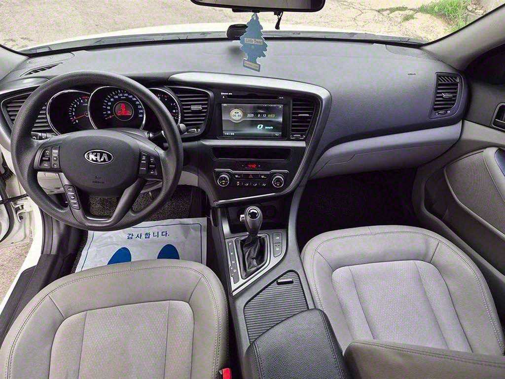 KIA K5 - Vista 8