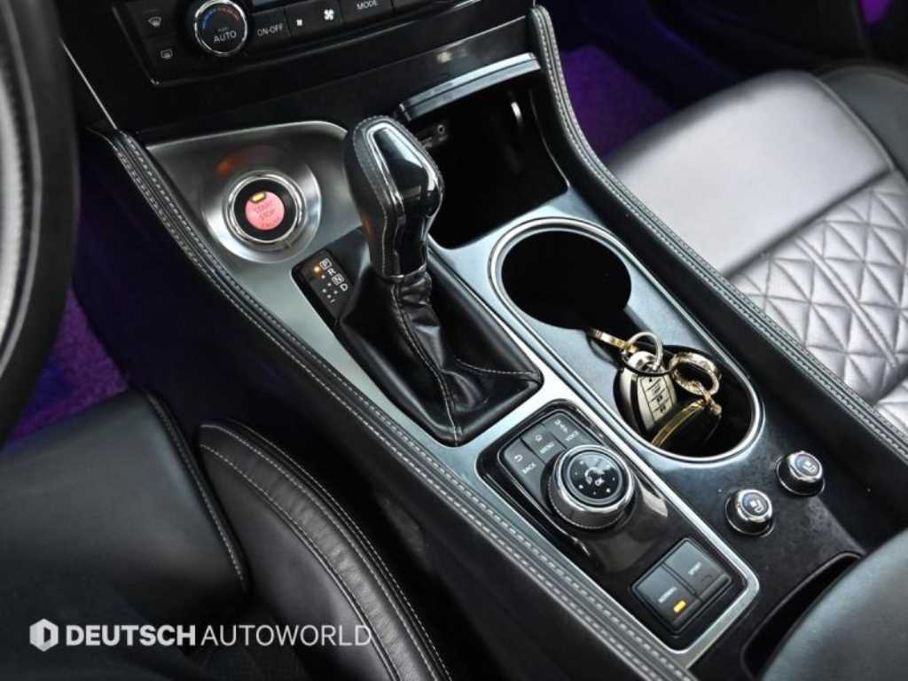 Nissan Maxima - Vista 9