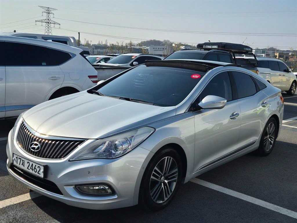 HYUNDAI Grandeur - Vista 2