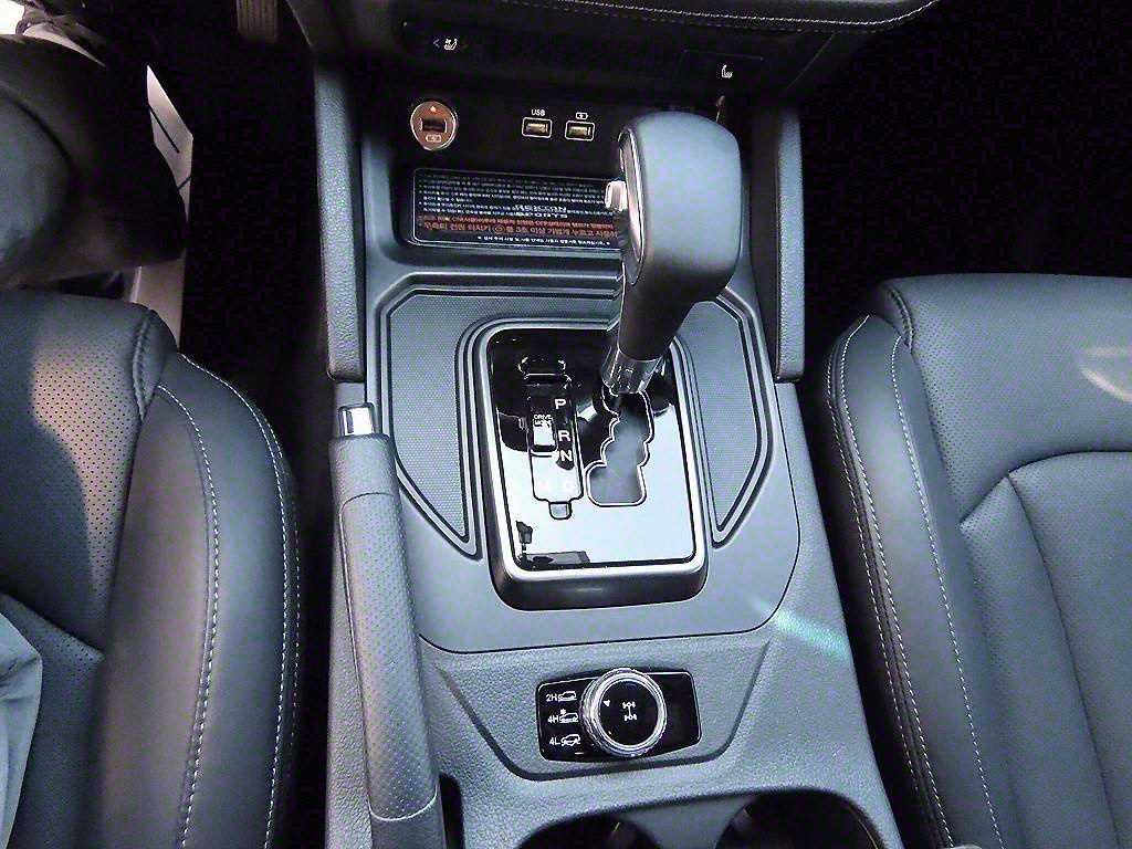 Ssangyong Rexton - Vista 10