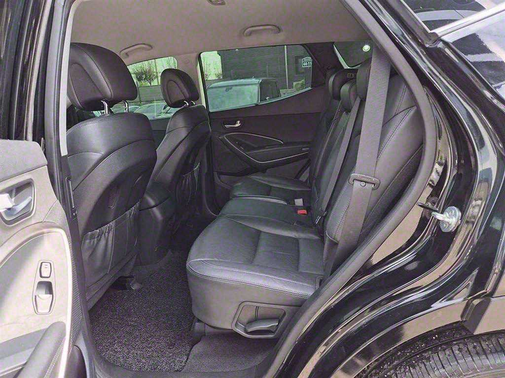 HYUNDAI Santa Fe - Vista 7