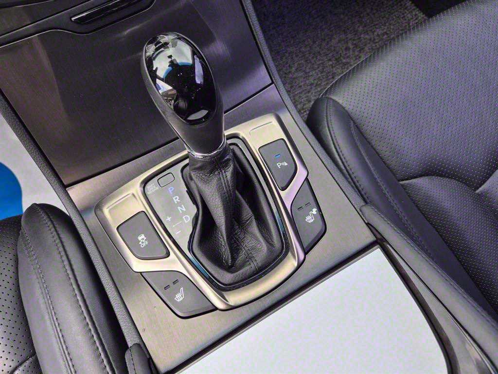 HYUNDAI Grandeur - Vista 10