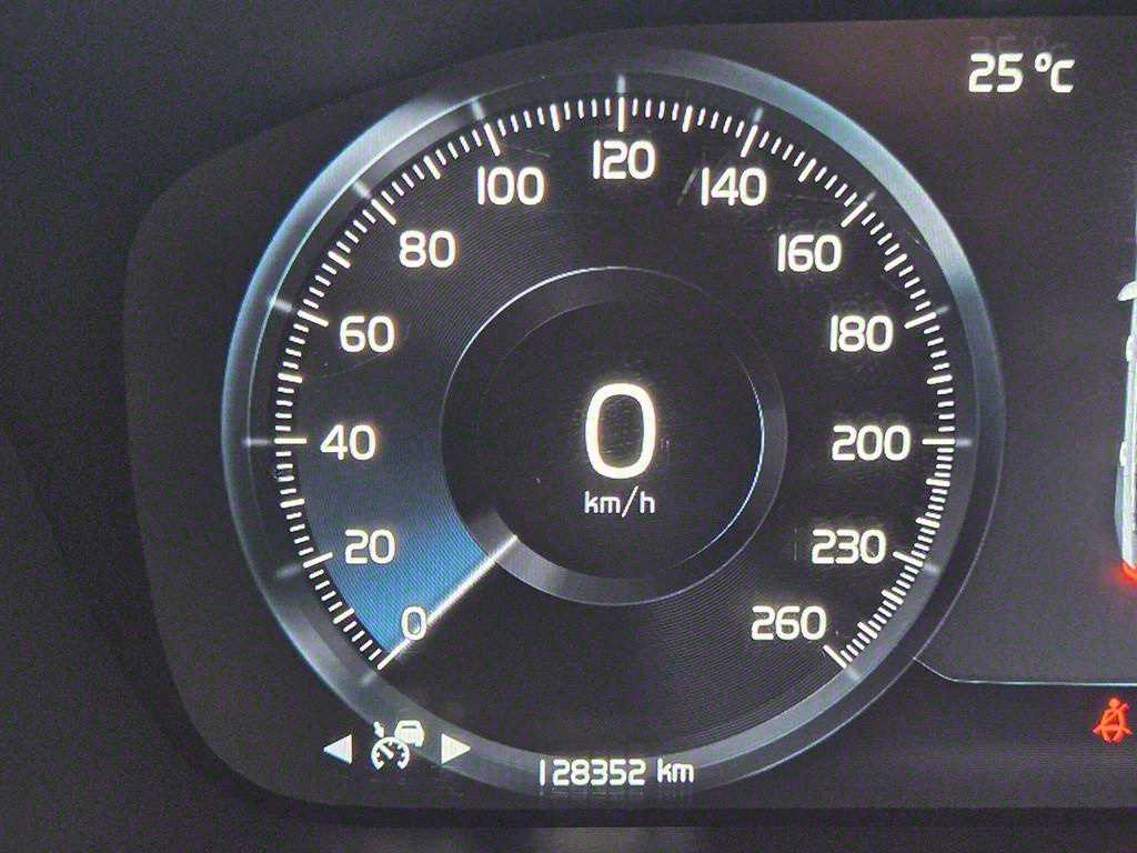 Volvo XC90 - Vista 8