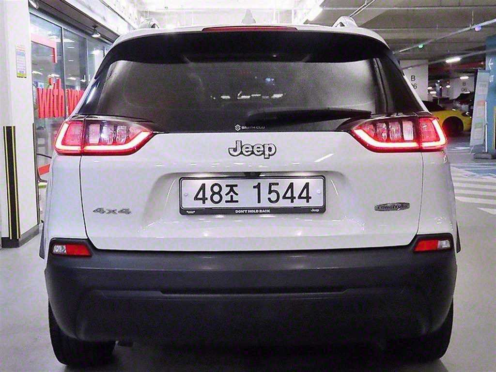 Jeep Cherokee - Vista 5