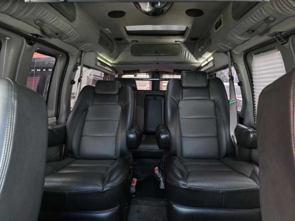 Chevrolet Express van - Vista 11