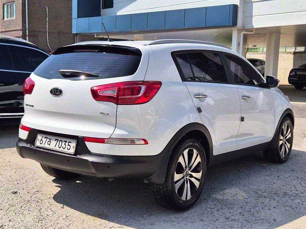 KIA Sportage - Vista 4