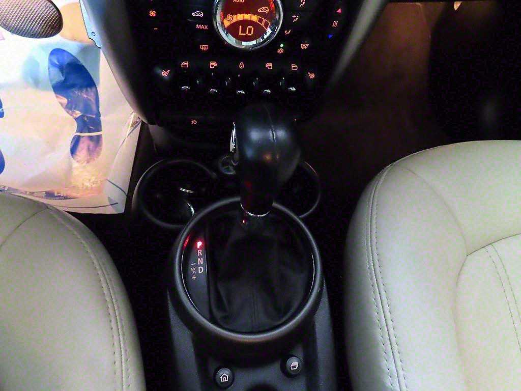 Mini Countryman - Vista 12