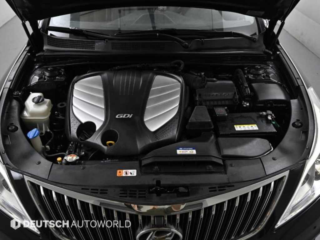 HYUNDAI Grandeur - Vista 6