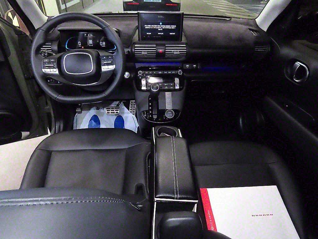 HYUNDAI Casper - Vista 9