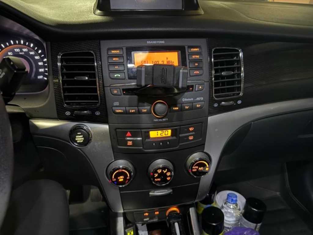 Ssangyong Korando - Vista 5