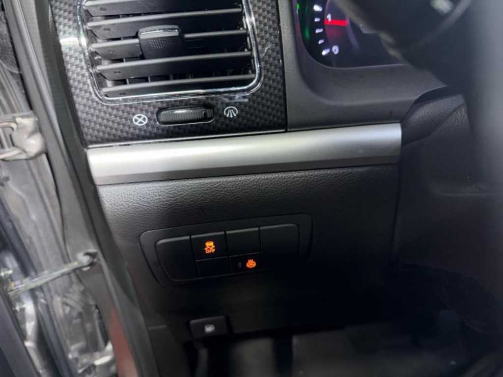 Ssangyong Korando - Vista 7