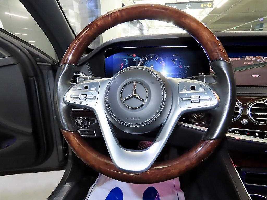 Mercedes Benz S Class - Vista 8