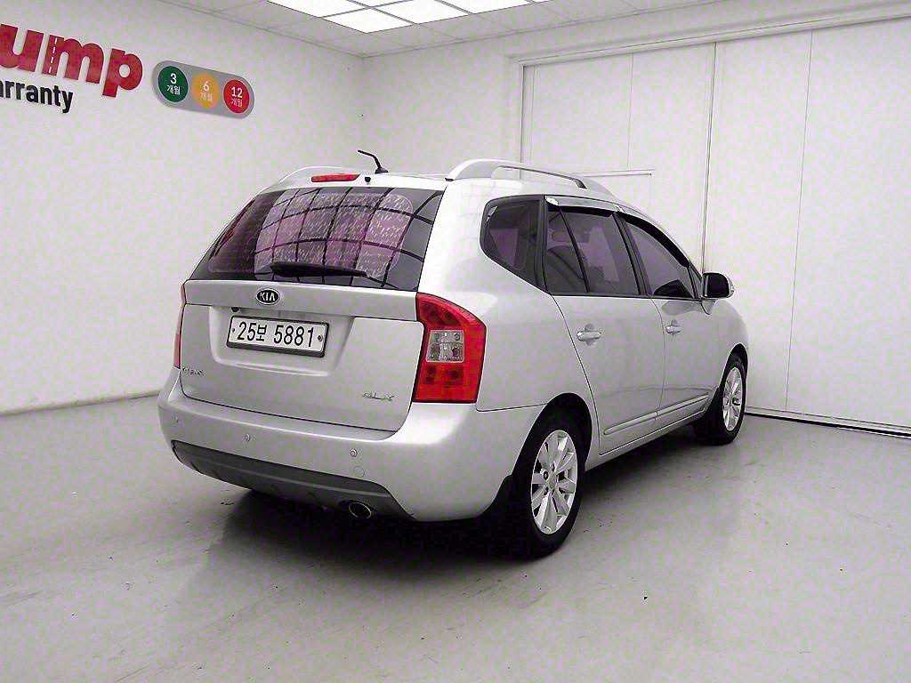KIA Carens - Vista 4