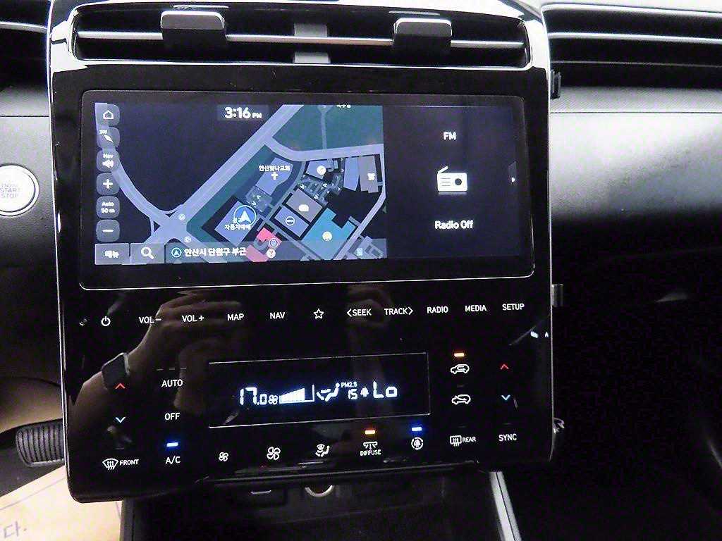 HYUNDAI Tucson 2023 Negro - Importación desde Corea - HF Imports Iquique - Foto 13