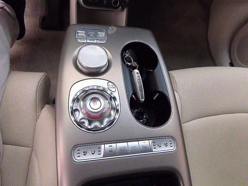 Genesis GV60 - Vista 11