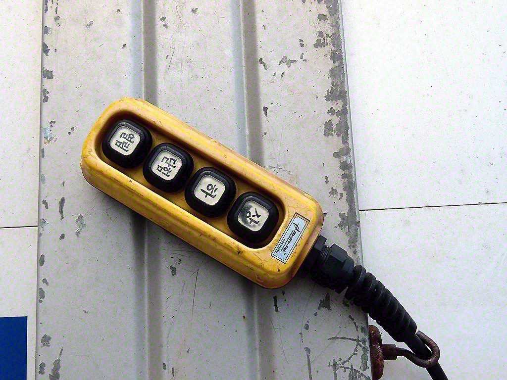 medium and large cargo truck - Vista 5