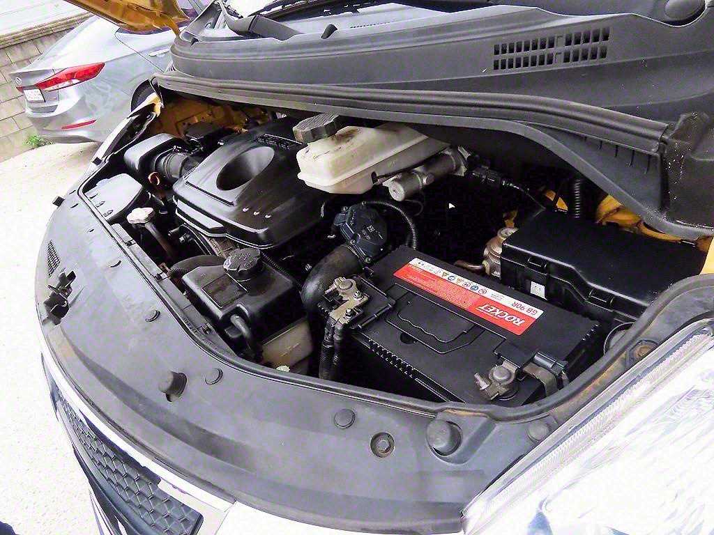 HYUNDAI Starex 2015 Blanco - Importación desde Corea - HF Imports Iquique - Foto 19