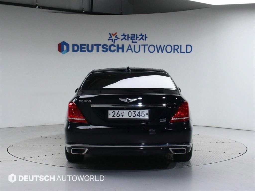 Genesis EQ900 - Vista 4