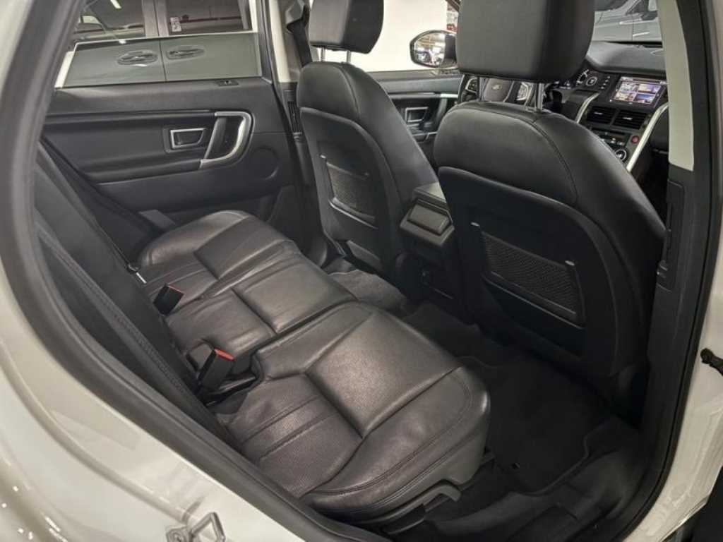 Land Rover Discovery Sports - Vista 6