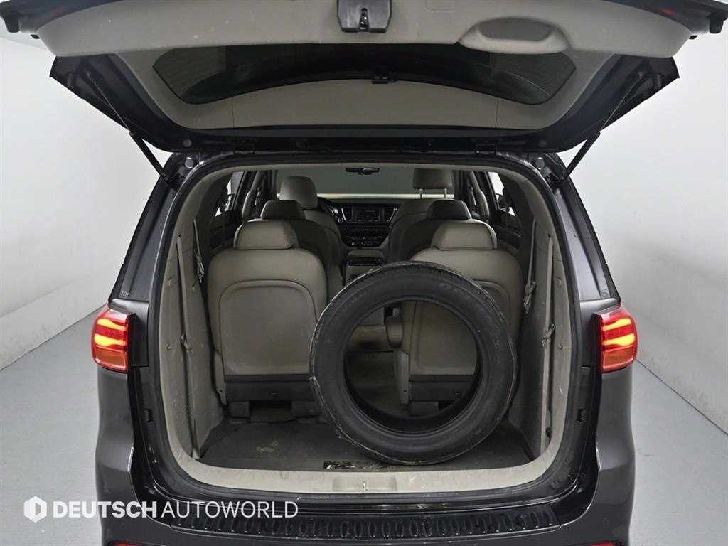 KIA Carnival 2019 Negro - Importación desde Corea - HF Imports Iquique - Foto 20