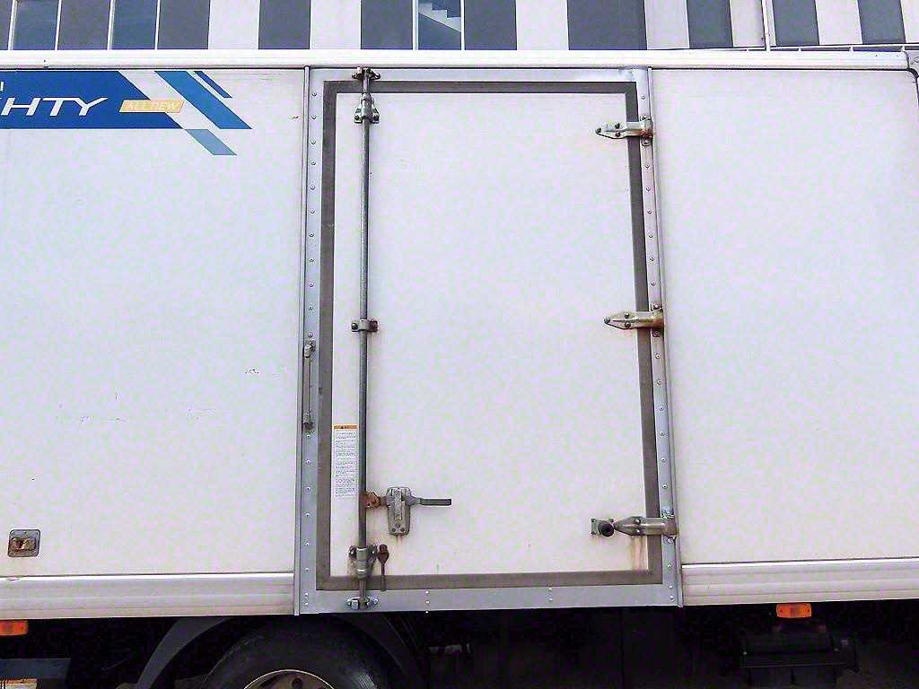 medium and large cargo truck - Vista 8