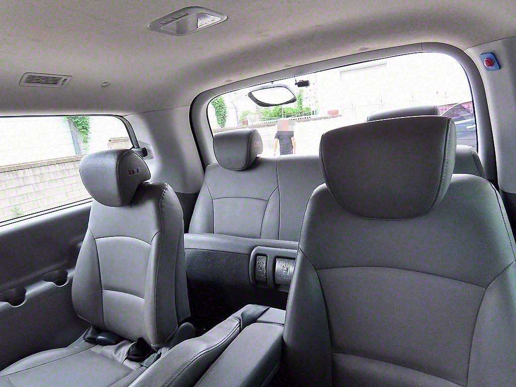 HYUNDAI Starex - Vista 7