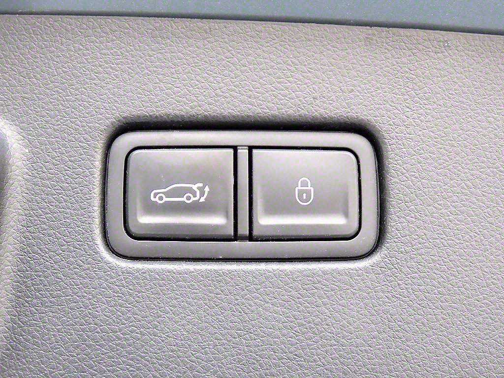 Genesis GV60 2022 Plateado - Importación desde Corea - HF Imports Iquique - Foto 14