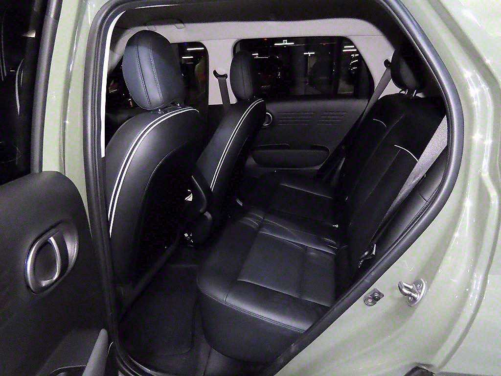 HYUNDAI Casper - Vista 8