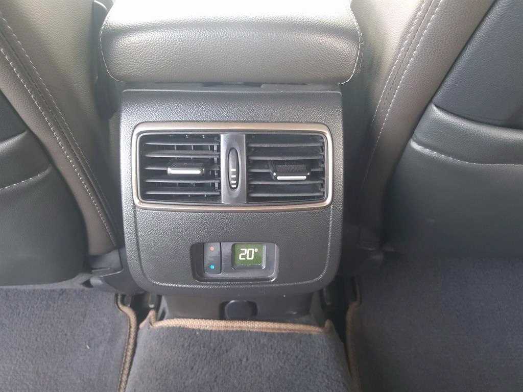 SAMSUNG SM5 - Vista 8