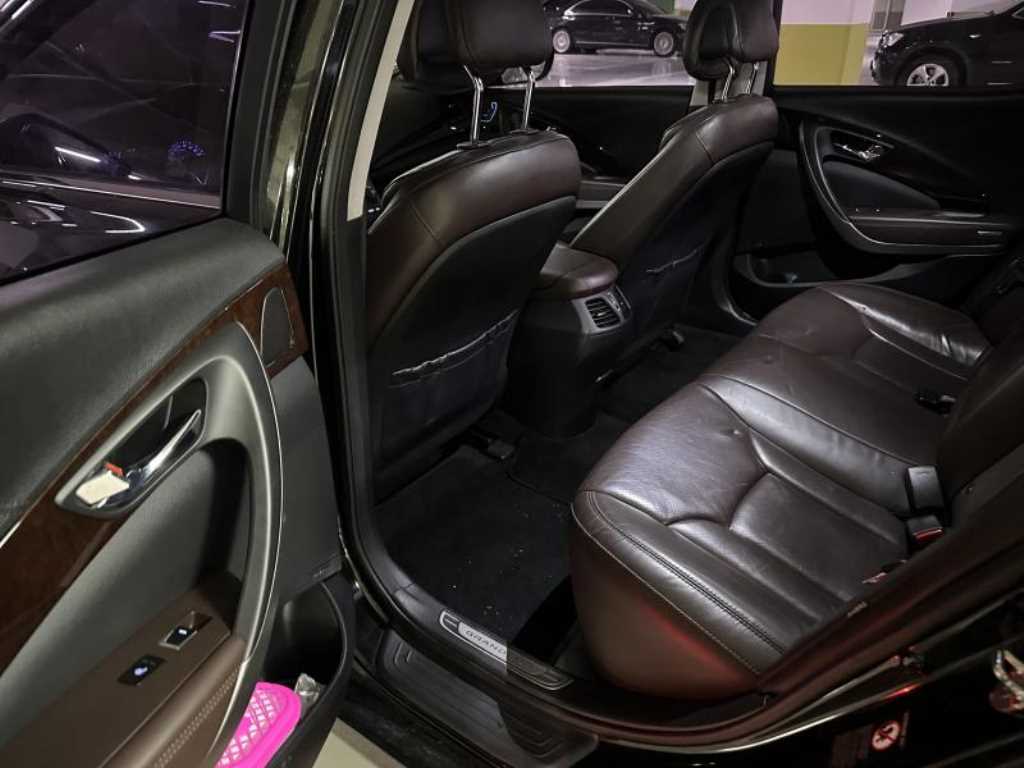 HYUNDAI Grandeur - Vista 12