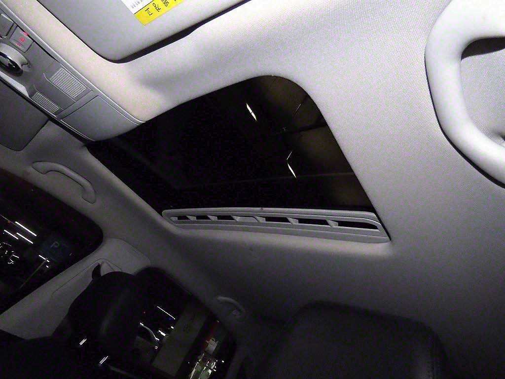 Volkswagen Passat 2018 Negro - Importación desde Corea - HF Imports Iquique - Foto 17