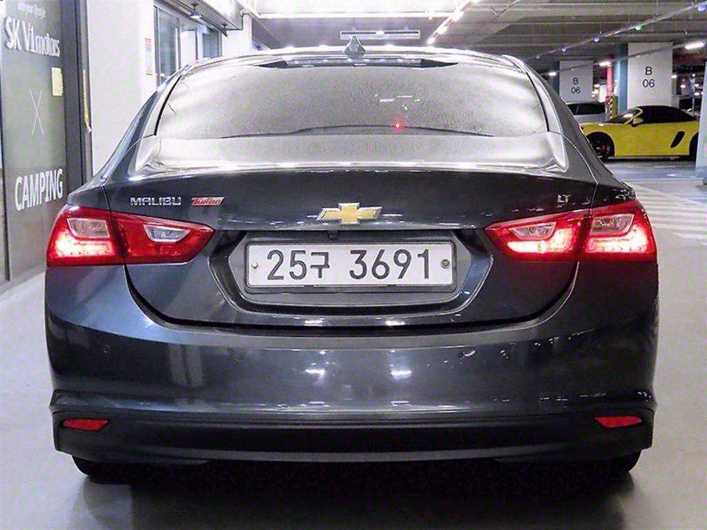 Chevrolet Malibu - Vista 5