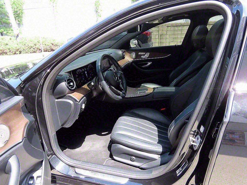 Mercedes Benz E class - Vista 5