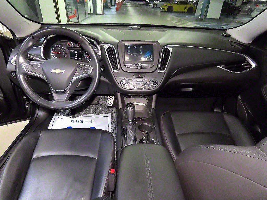 Chevrolet Malibu - Vista 10