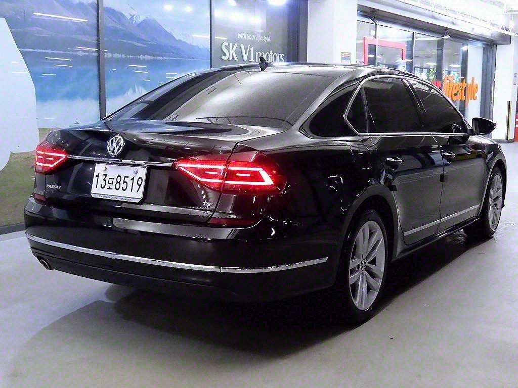 Volkswagen Passat - Vista 4