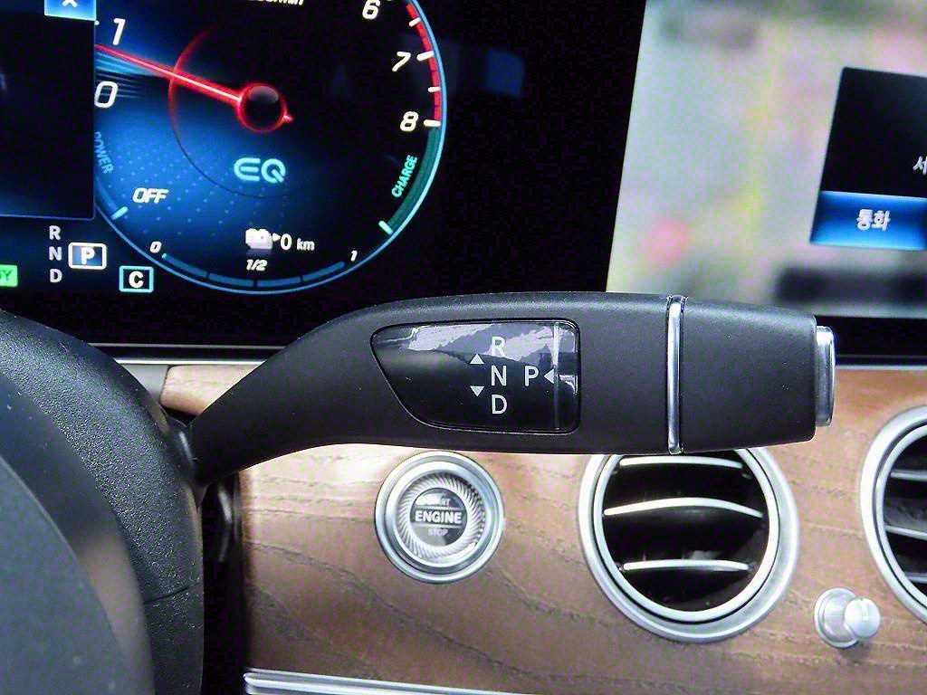 Mercedes Benz E class - Vista 11